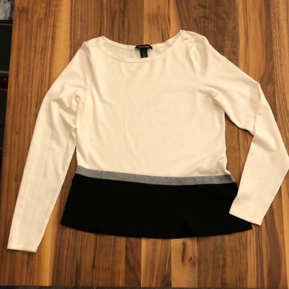 FINAL SALE - White House Black Market sweater